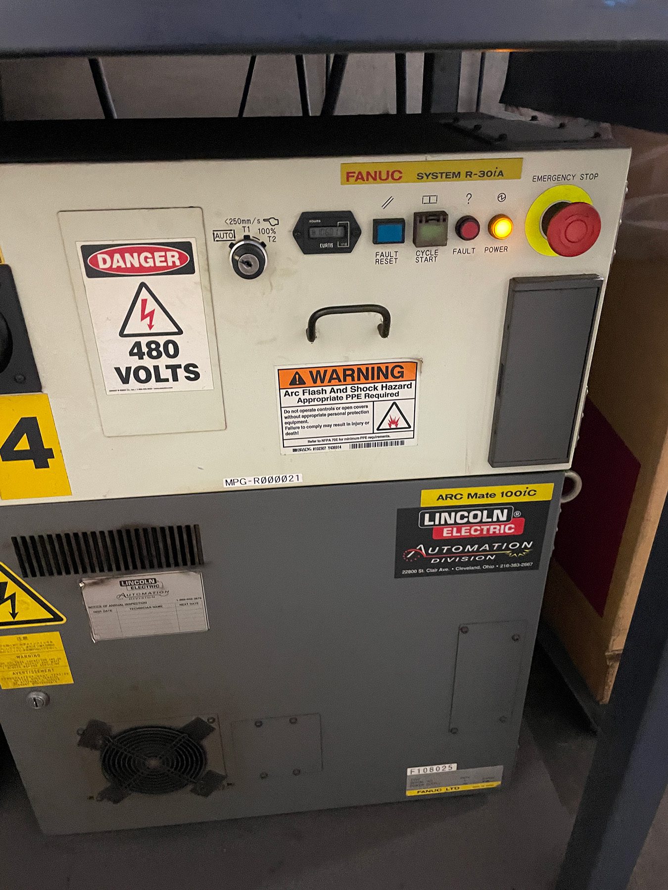 Fanuc Arcmate 100ic R-30iA controller